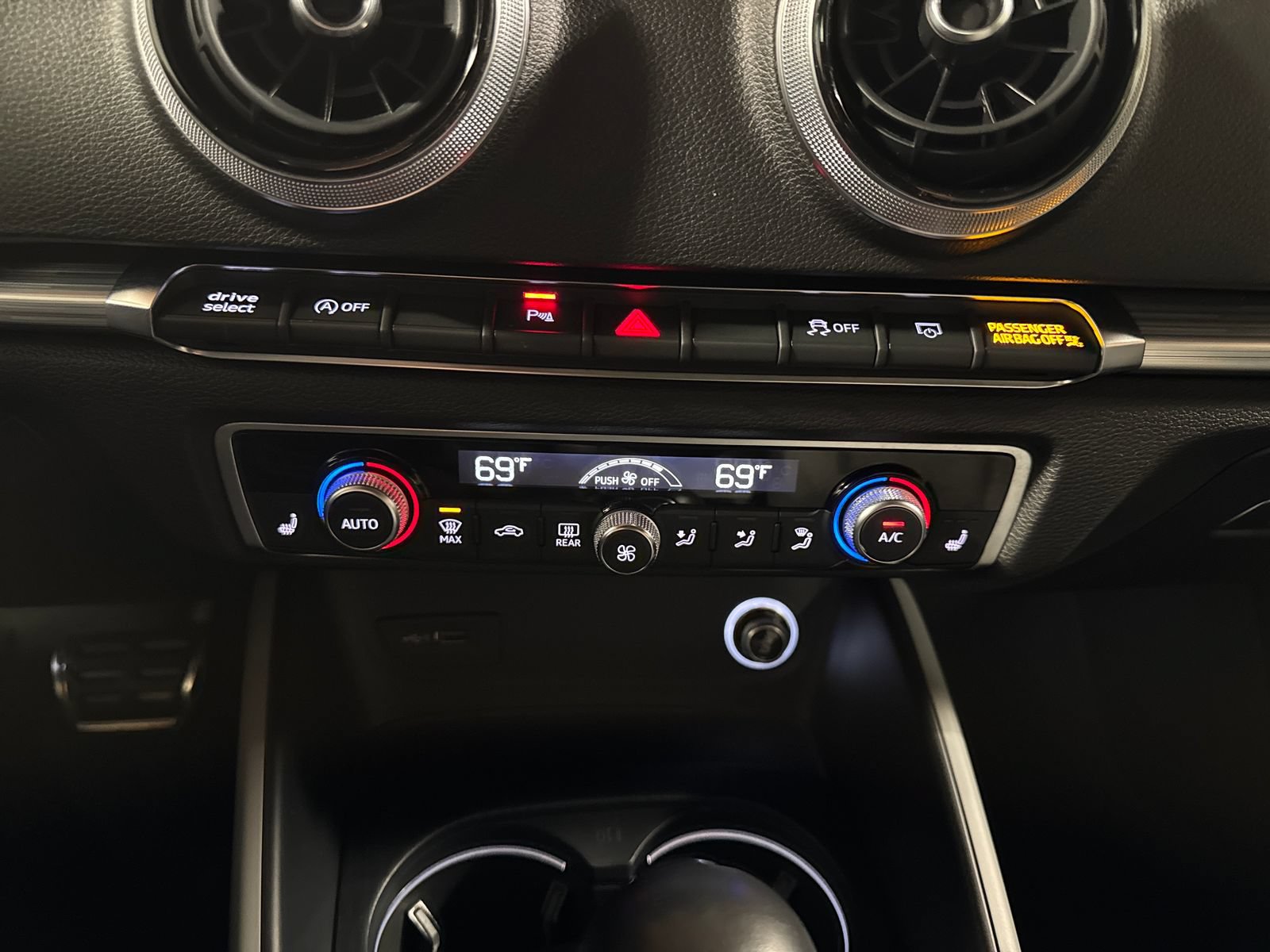 Used 2019 Audi A3 2.0T Premium Plus w/ Premium Plus Package FWD image 20