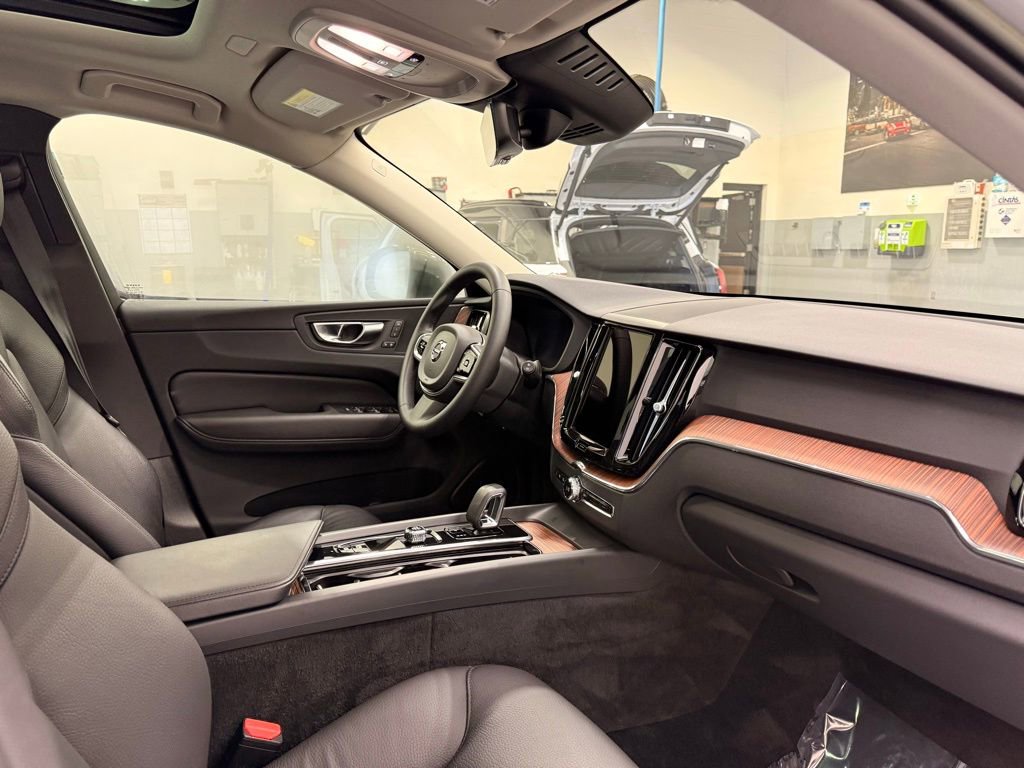 Used 2023 Volvo XC60 B5 Plus w/ Climate Package image 28