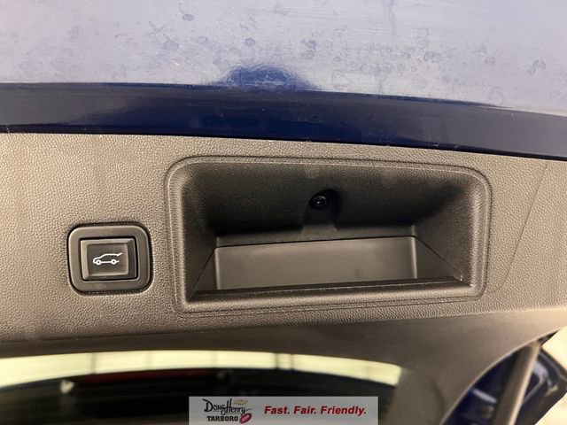 Used 2022 GMC Terrain SLT image 32