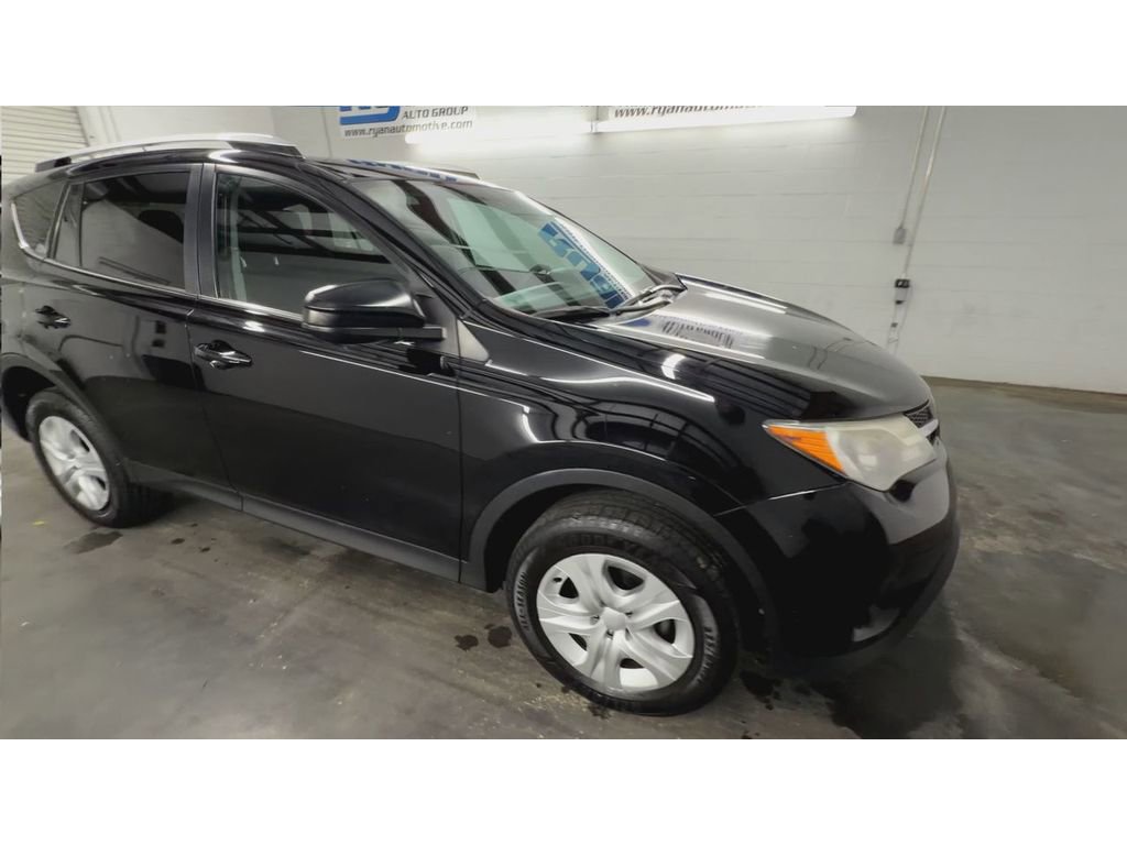 Used 2015 Toyota RAV4 LE image 2