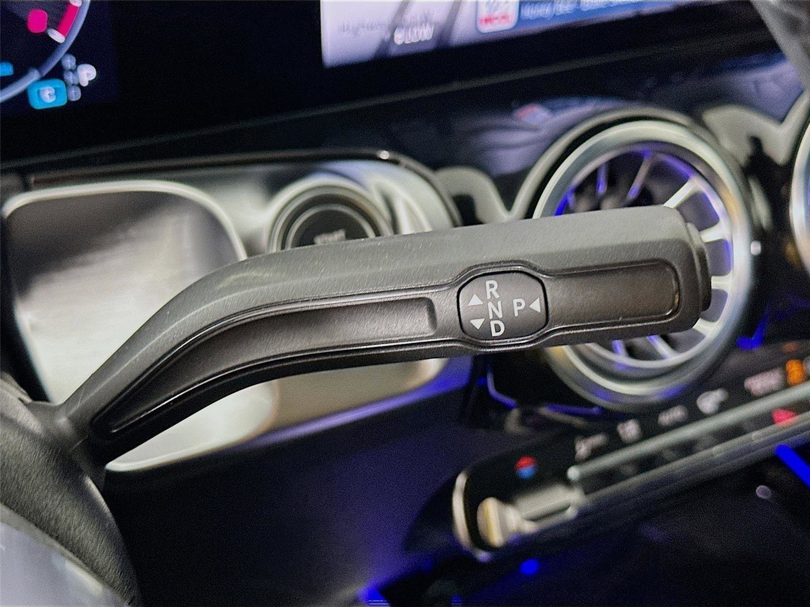 Certified 2025 Mercedes-Benz GLB 250 4MATIC image 21