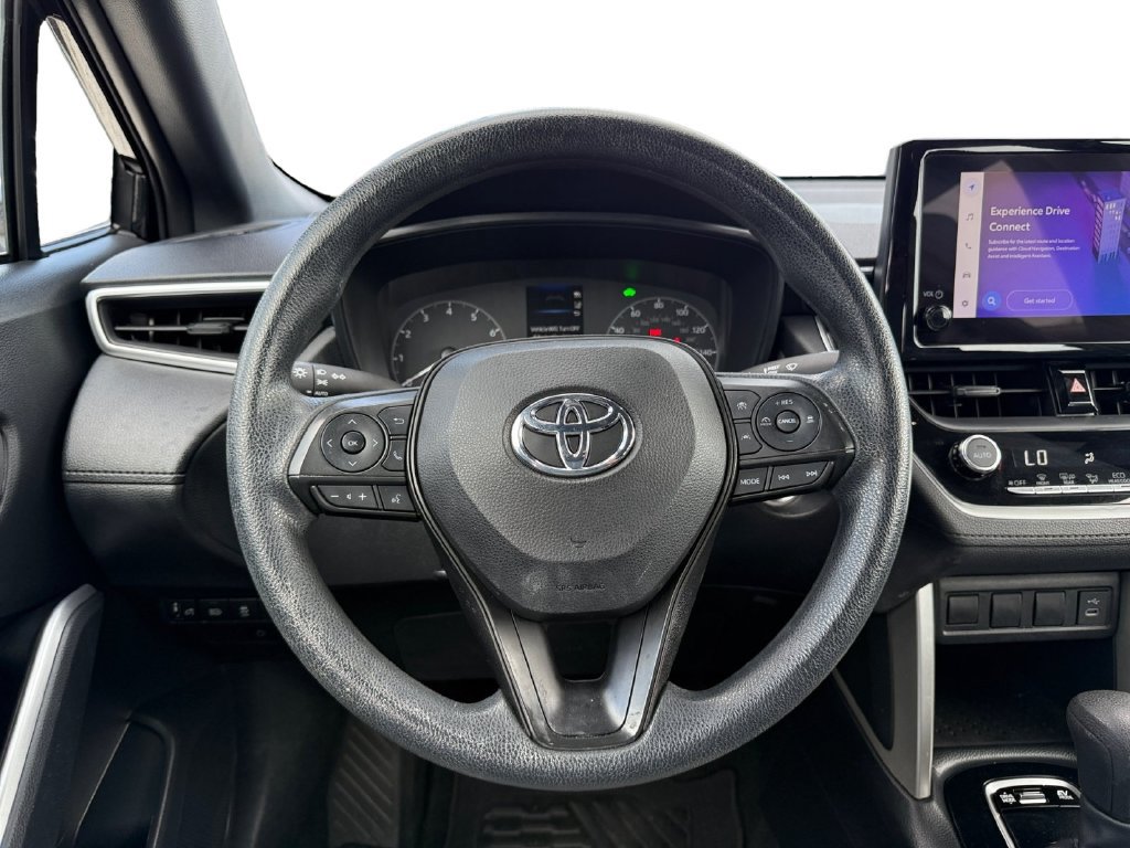 Used 2023 Toyota Corolla Cross AWD Hybrid image 13