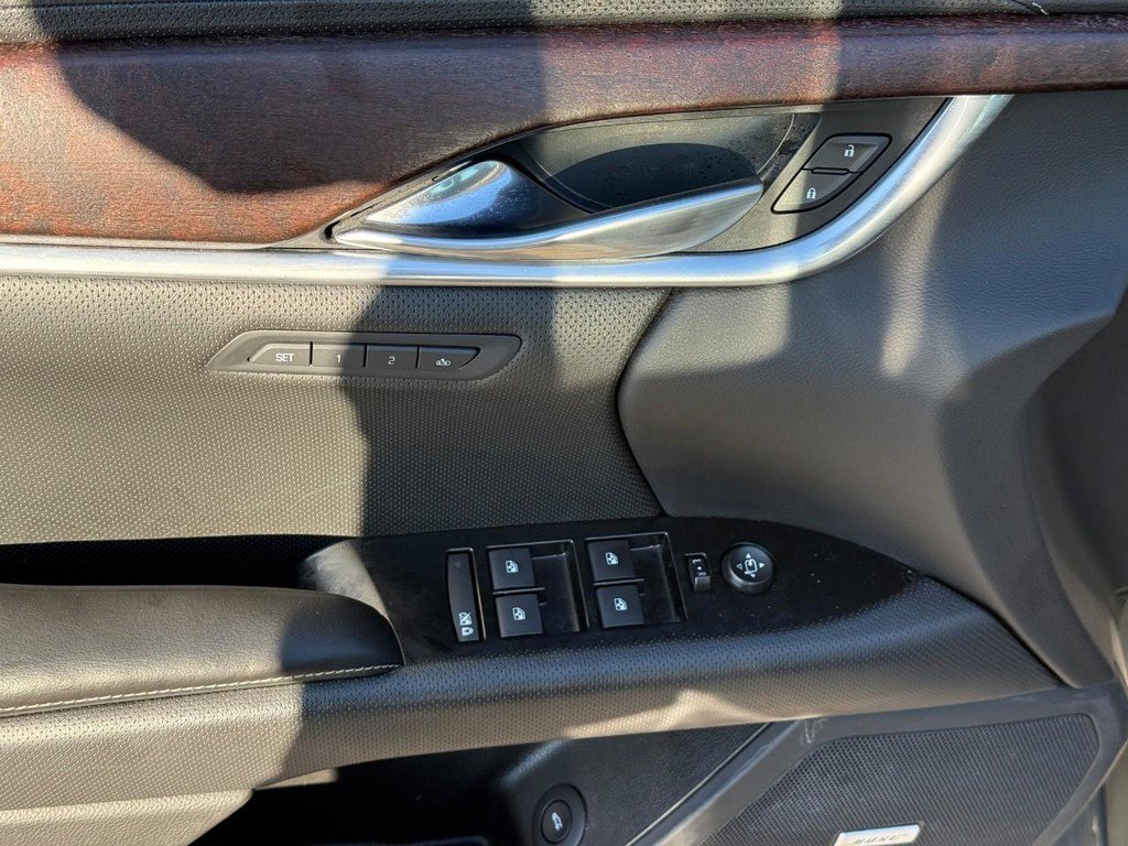 Used 2019 Cadillac XTS Luxury image 17