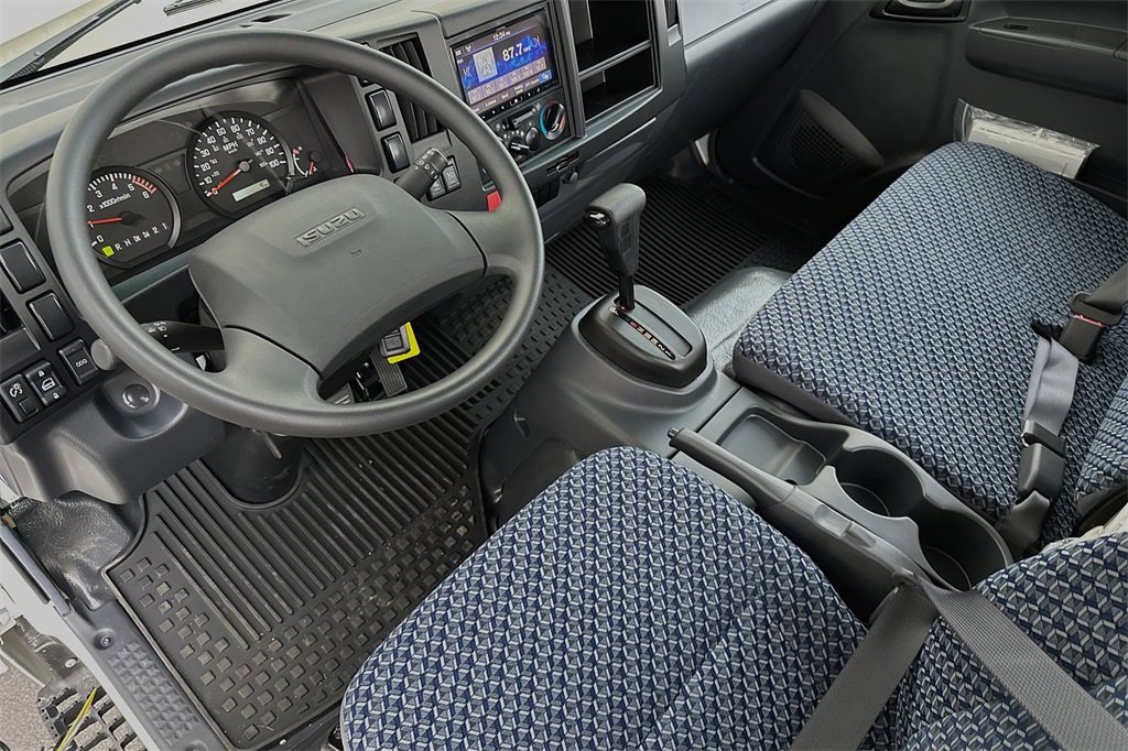 Used 2024 Isuzu NPR image 8