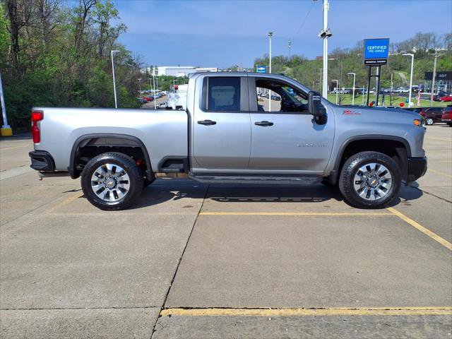 Used 2025 Chevrolet Silverado 2500 Custom w/ Custom Value Package AWD/4WD image 7