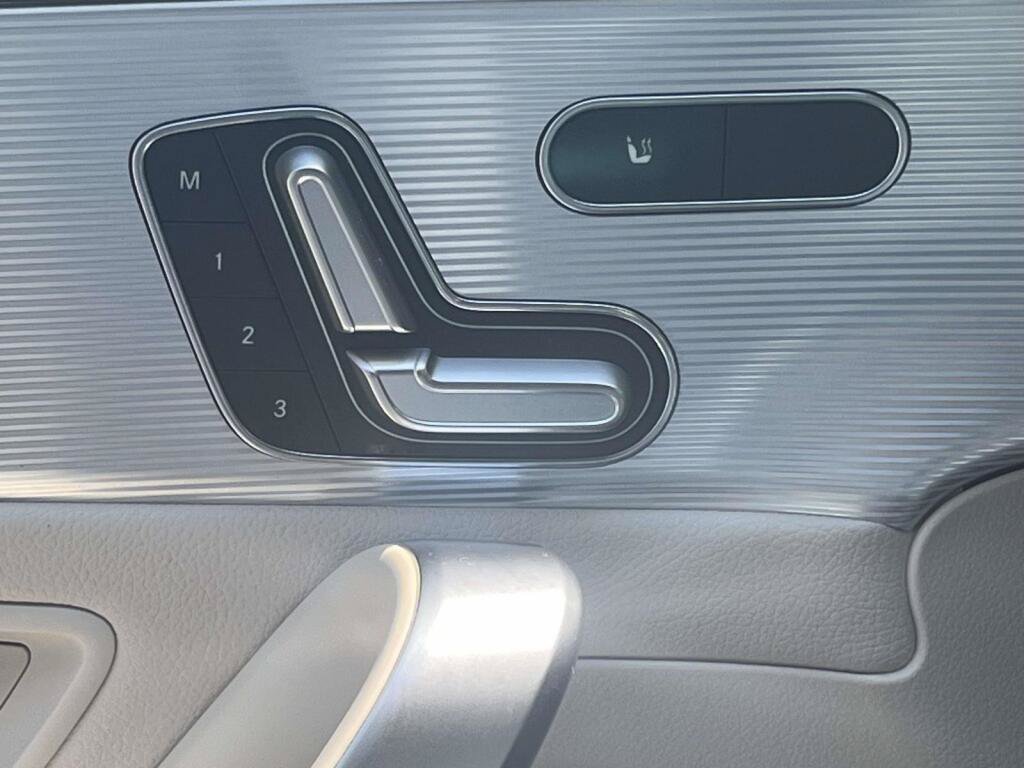 Certified 2020 Mercedes-Benz A 220 4MATIC image 29