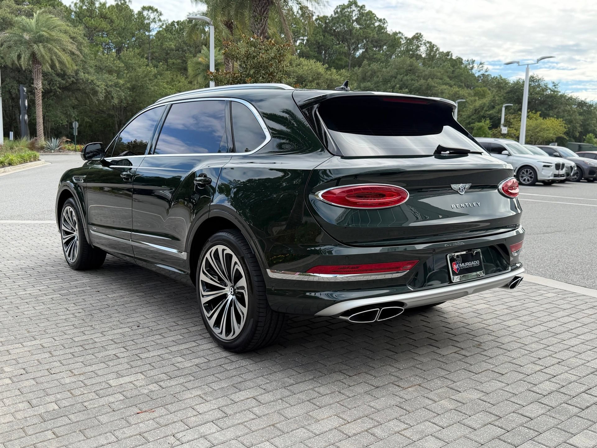 Certified 2024 Bentley Bentayga Extended Wheelbase AWD/4WD image 25