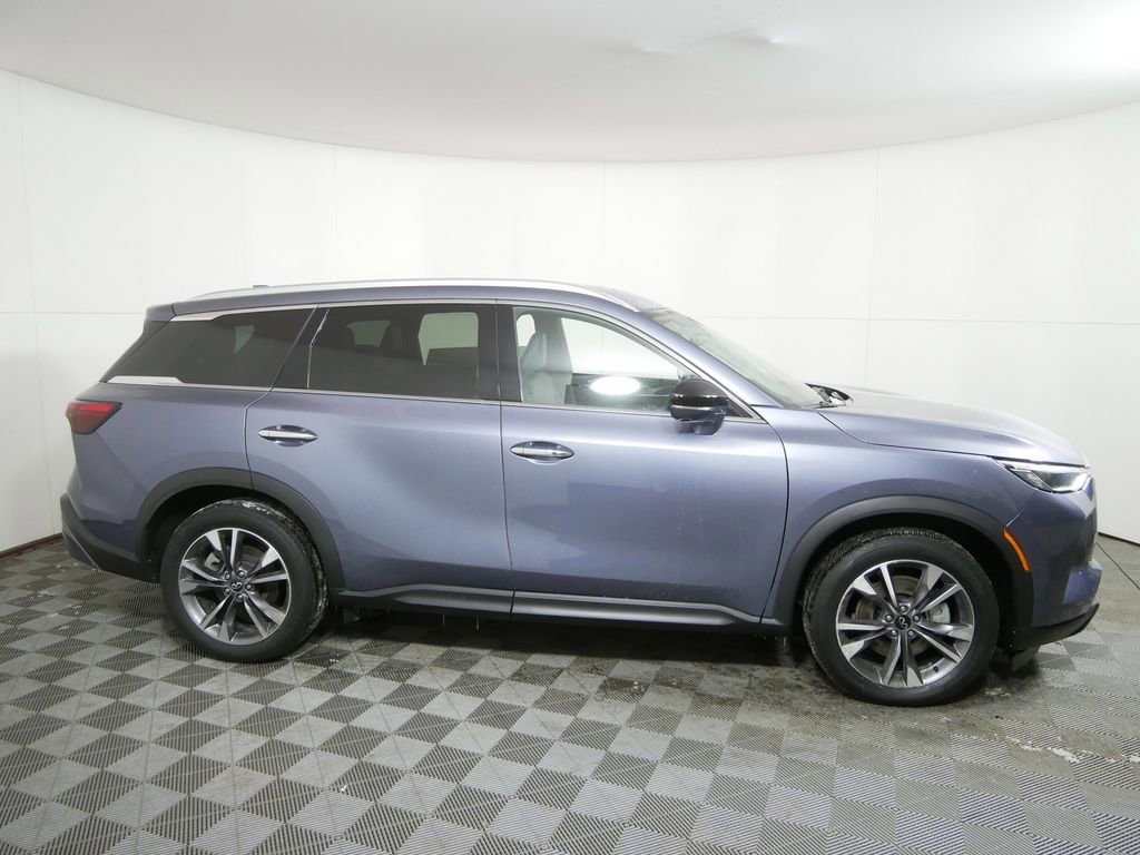 Used 2024 INFINITI QX60 Luxe image 2