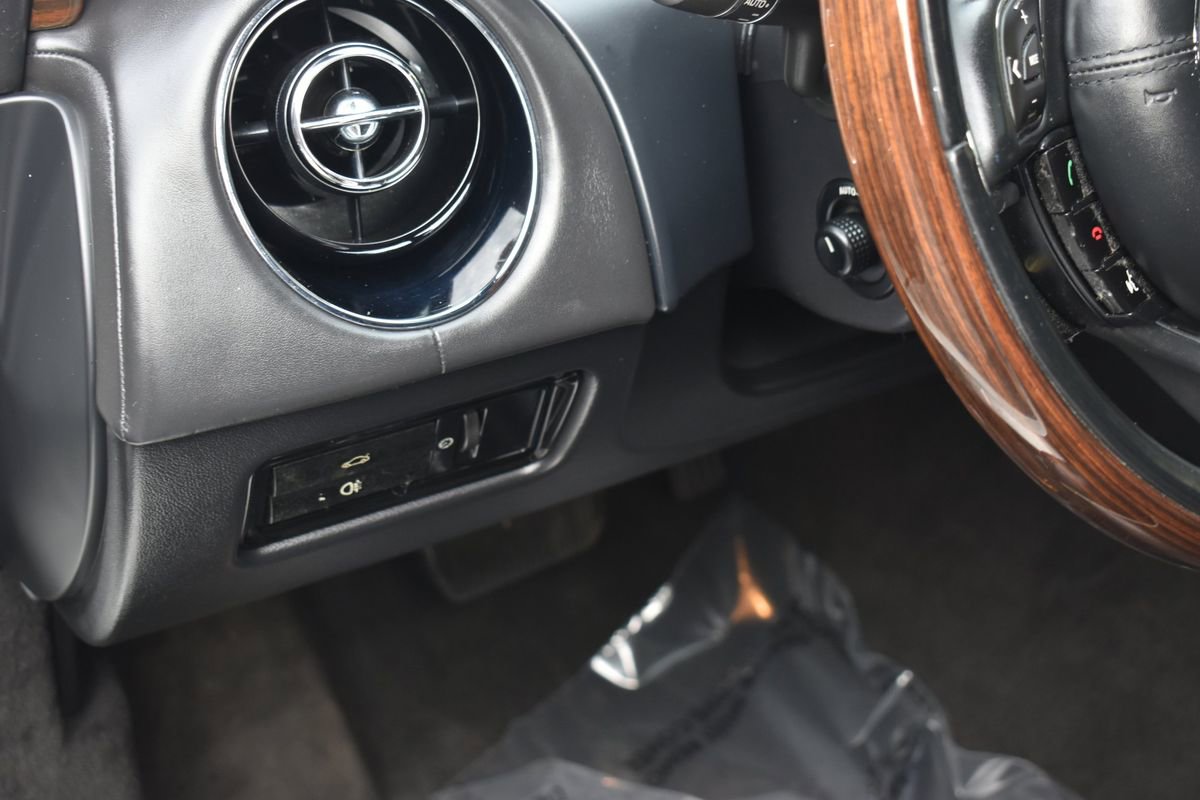 Used 2013 Jaguar XJ L Supercharged image 22