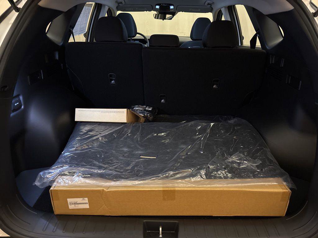 New 2025 Hyundai Tucson SE image 9