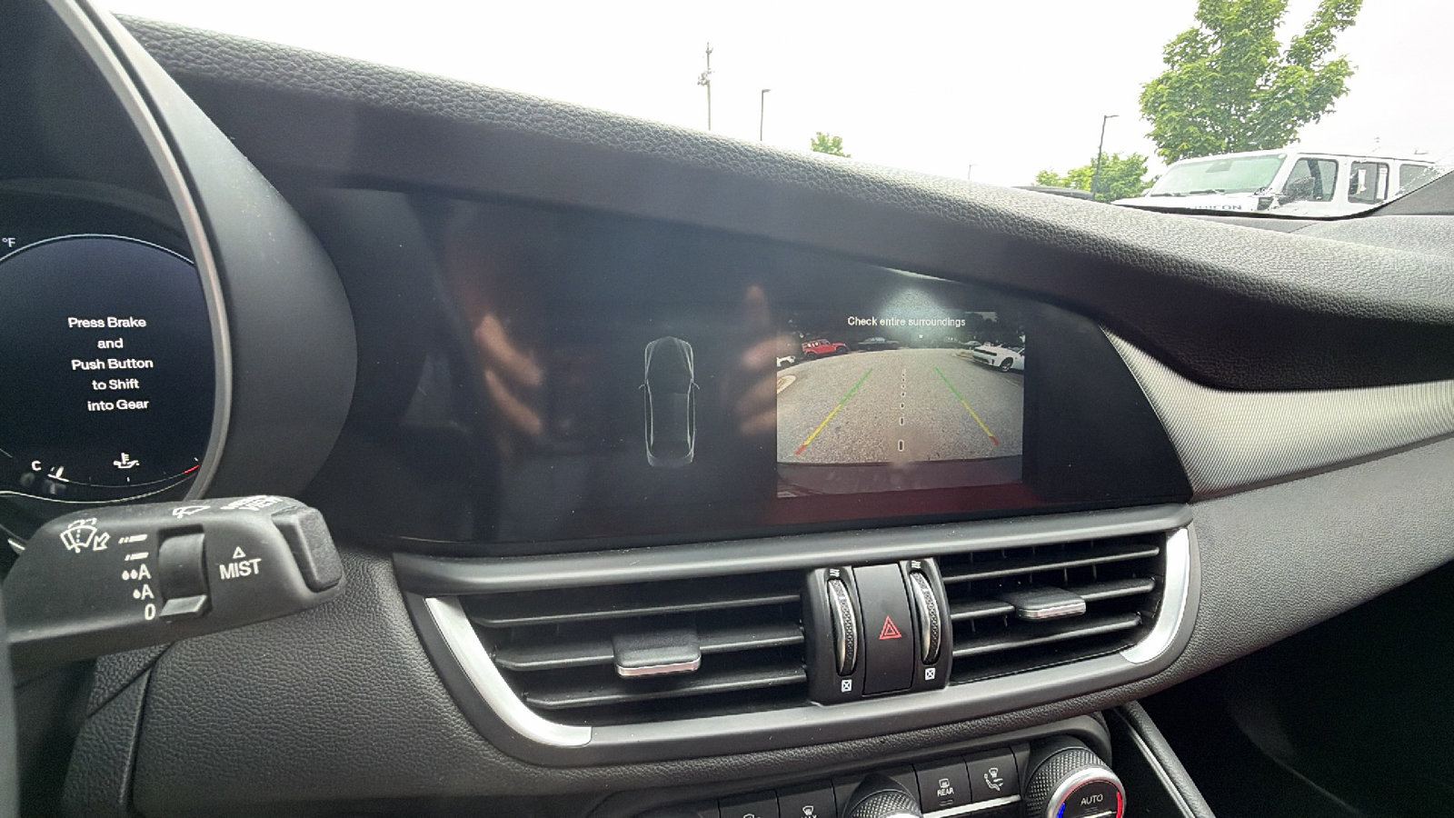 Used 2024 Alfa Romeo Giulia Ti w/ Performance Driving Package AWD/4WD image 33