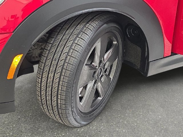Certified 2024 MINI Cooper S FWD image 28