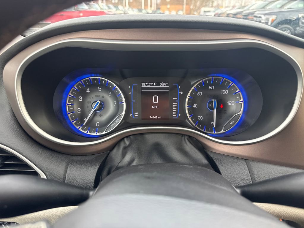 Used 2023 Chrysler Voyager LX FWD image 29