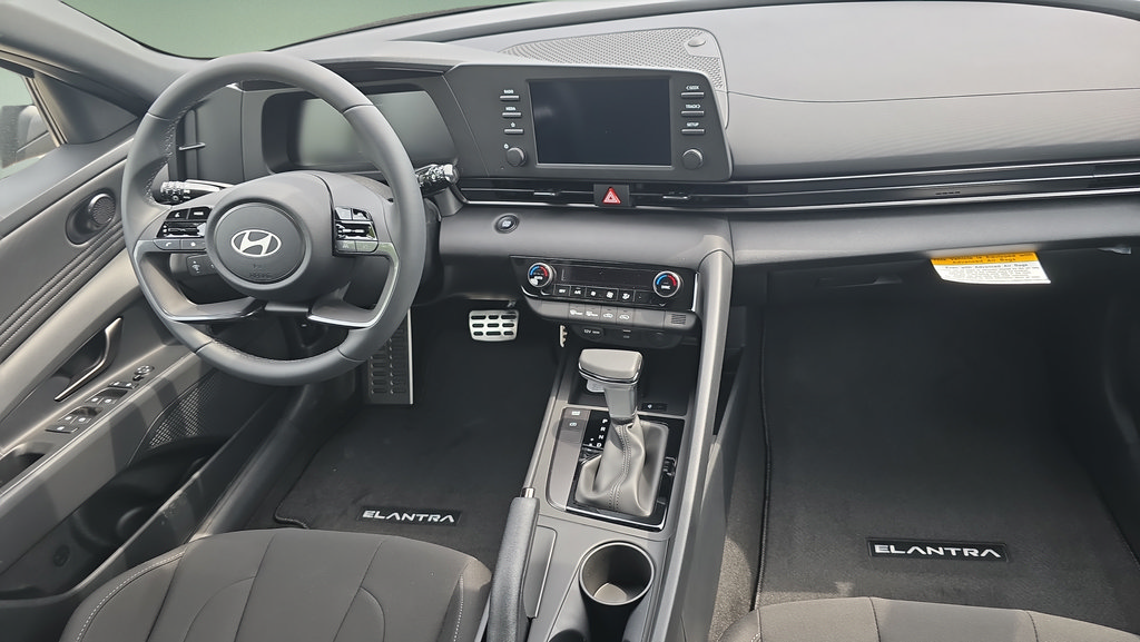 New 2026 Hyundai Elantra Sport FWD image 10
