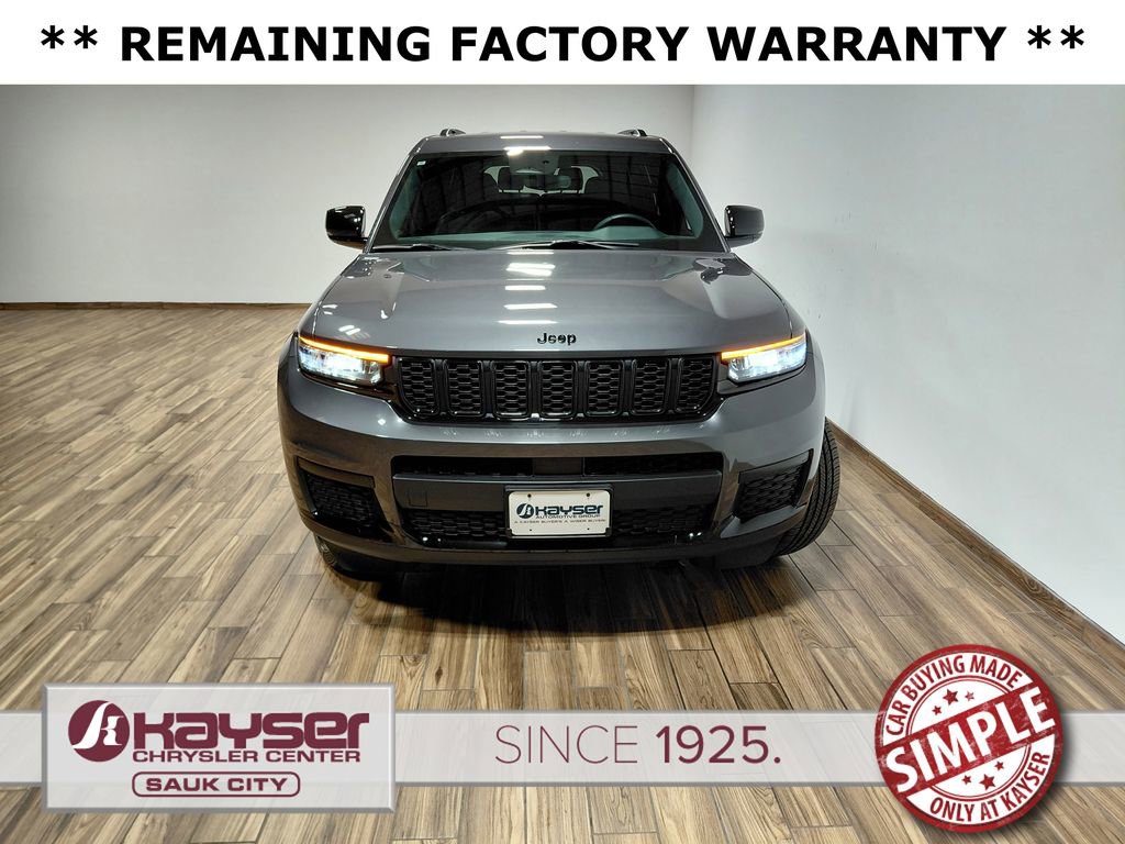 Used 2024 Jeep Grand Cherokee L Laredo AWD/4WD image 3