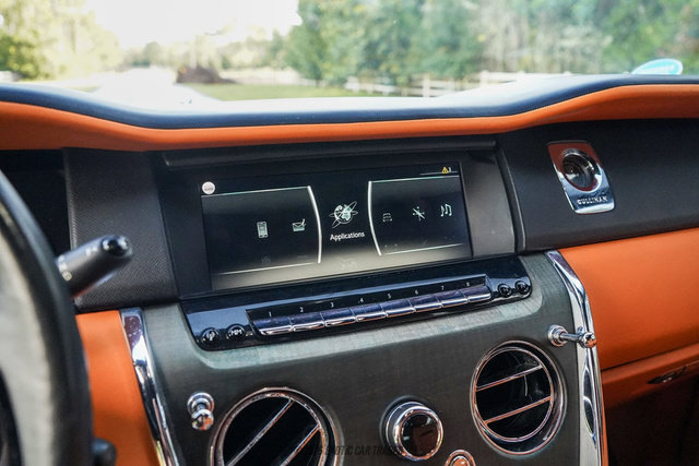 Used 2020 Rolls-Royce Cullinan AWD/4WD image 26