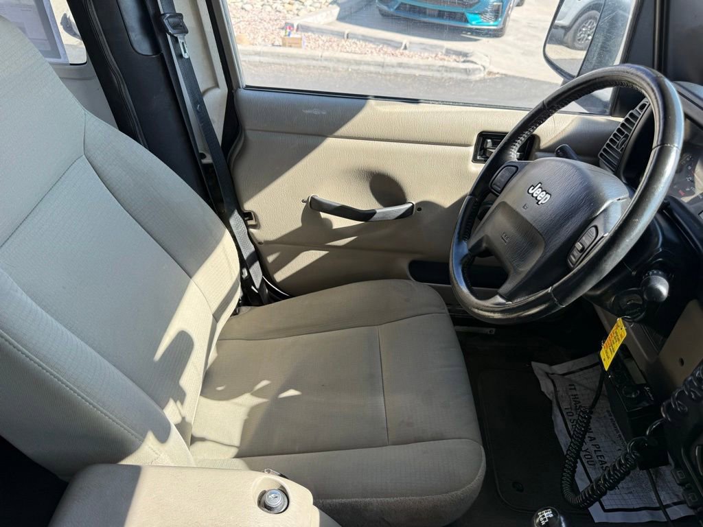 Used 2006 Jeep Wrangler Unlimited Rubicon AWD/4WD image 23