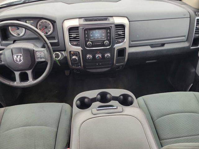 Used 2016 RAM 1500 Classic SLT w/ SLT Plus D￩cor Group AWD/4WD image 16