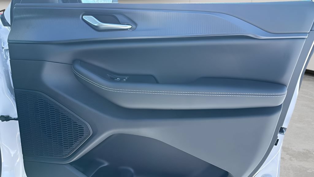 New 2026 Jeep Grand Cherokee Laredo X AWD/4WD image 9