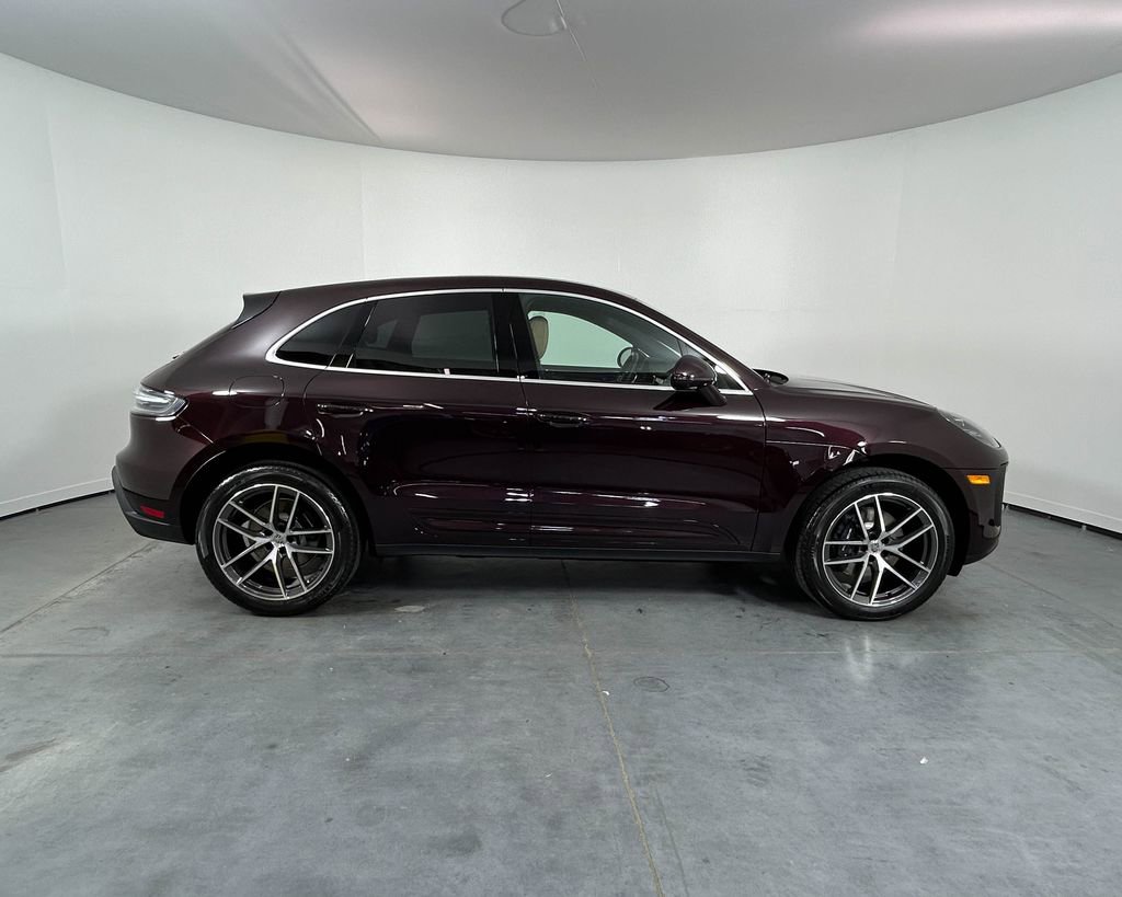 New 2026 Porsche Macan AWD/4WD image 8