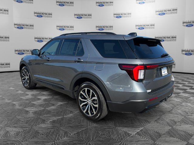 Used 2026 Ford Explorer ST-Line AWD/4WD image 3