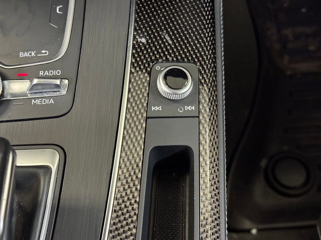 Used 2020 Audi SQ5 Premium Plus w/ Premium Plus Package image 40