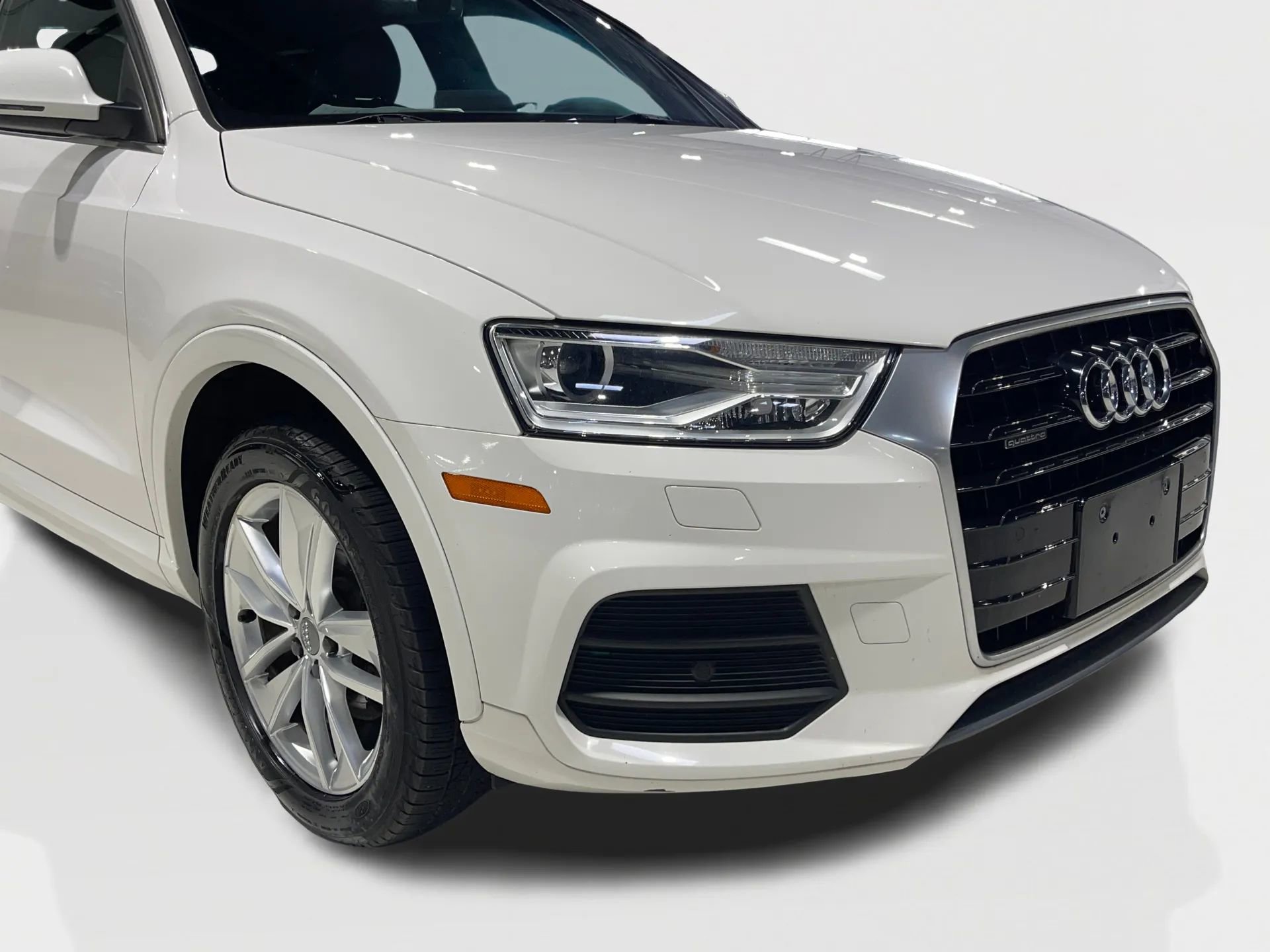 Used 2017 Audi Q3 2.0T Premium Plus image 3