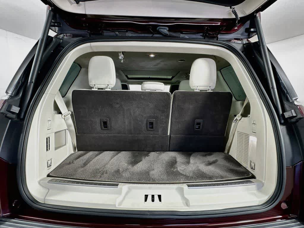 Used 2020 Lincoln Navigator Black Label w/ Cargo Convenience Package AWD/4WD image 21