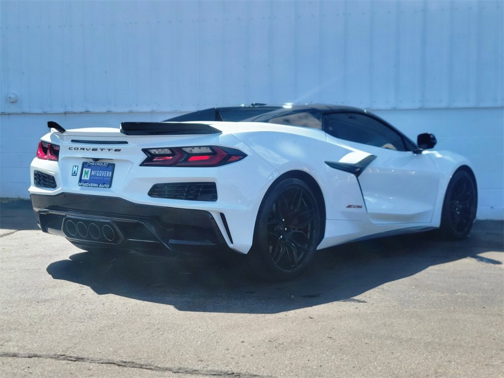 Used 2024 Chevrolet Corvette Z06 image 5