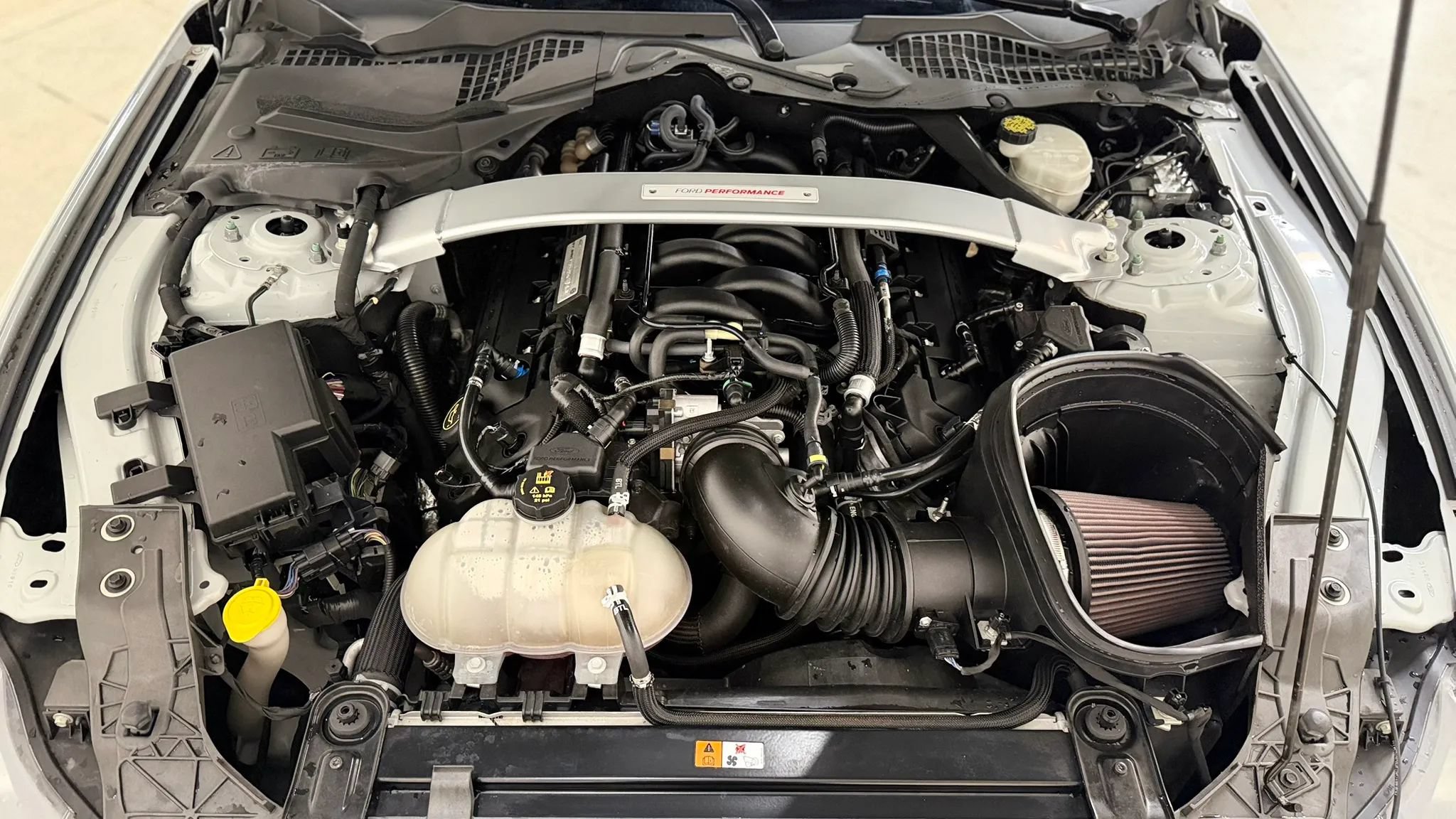 Used 2017 Ford Mustang Shelby GT350 w/ Convenience Package RWD image 12