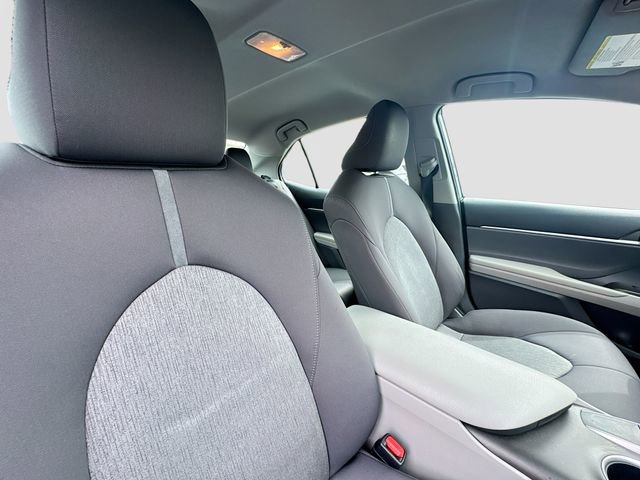 Used 2023 Toyota Camry LE FWD image 11
