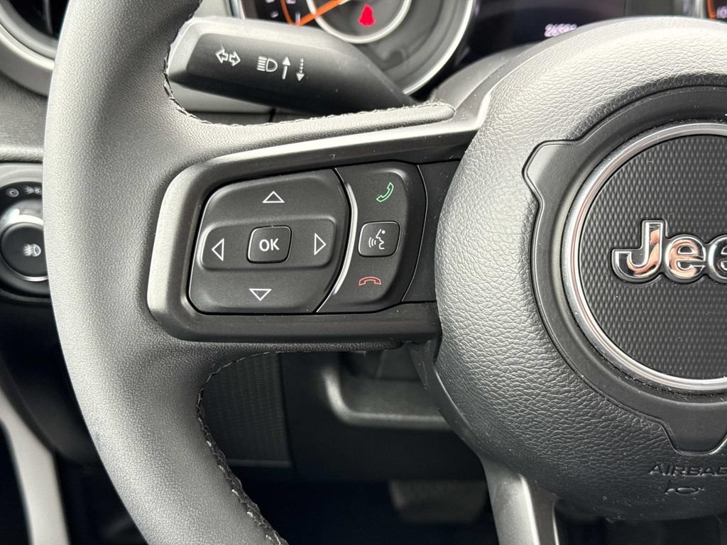 Used 2023 Jeep Wrangler Sport AWD/4WD image 8