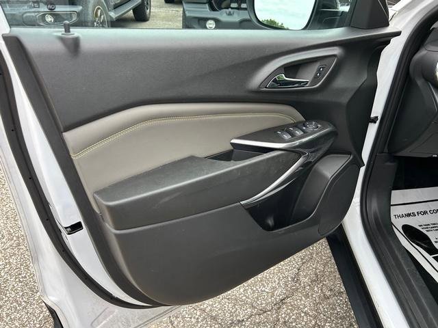 Used 2024 Chevrolet Trax ACTIV w/ Driver Confidence Package image 10