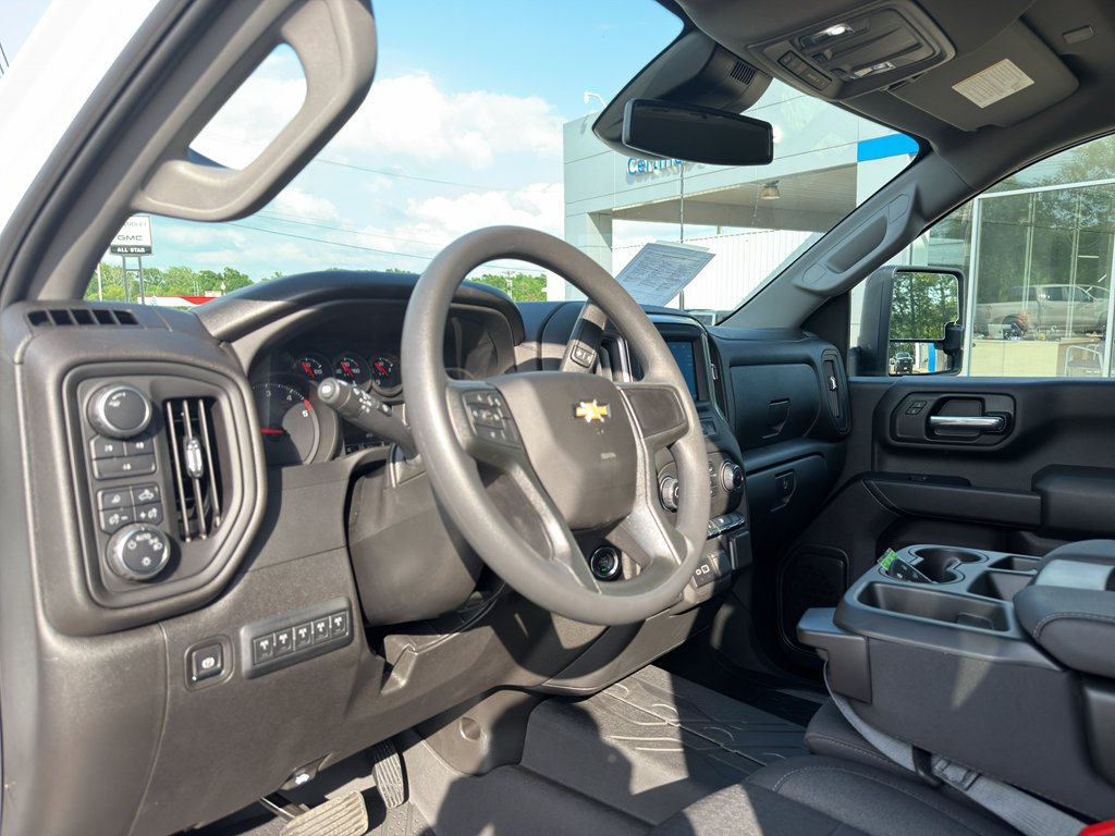 Used 2025 Chevrolet Silverado 2500 Custom w/ Custom Value Package AWD/4WD image 28