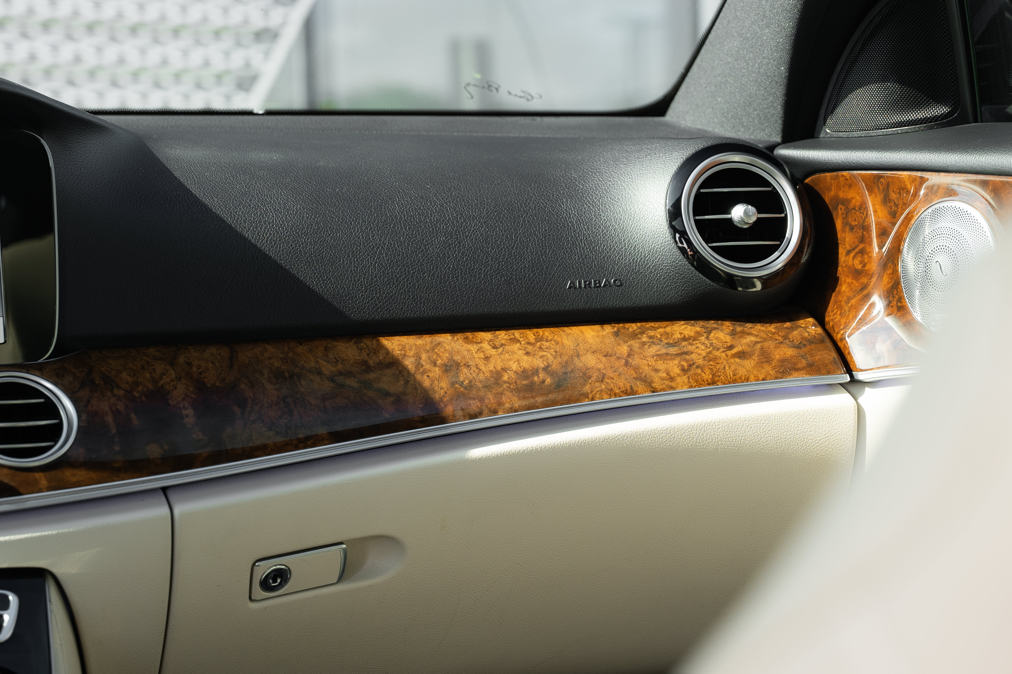 Used 2017 Mercedes-Benz E 300 image 13