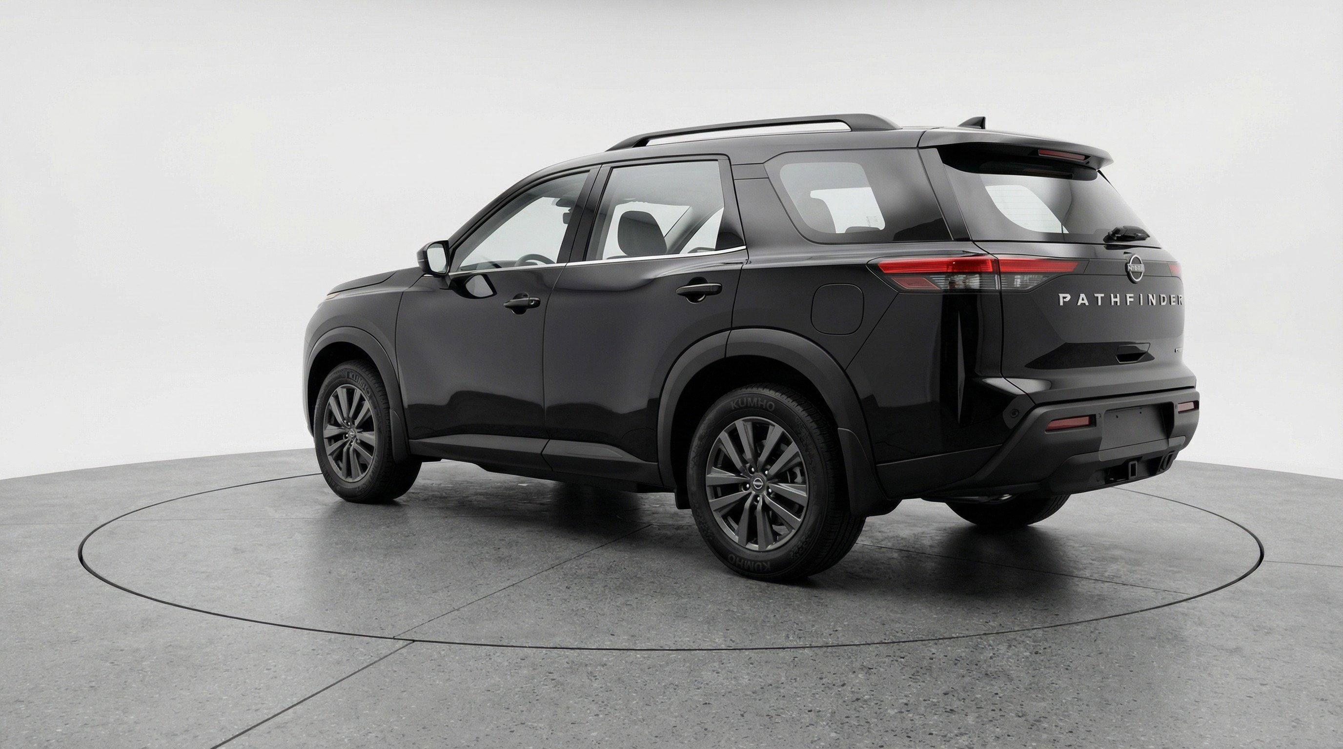 Used 2025 Nissan Pathfinder SV AWD/4WD image 6