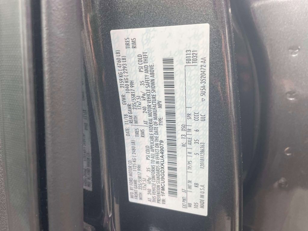 Used 2019 Ford Escape SE image 18