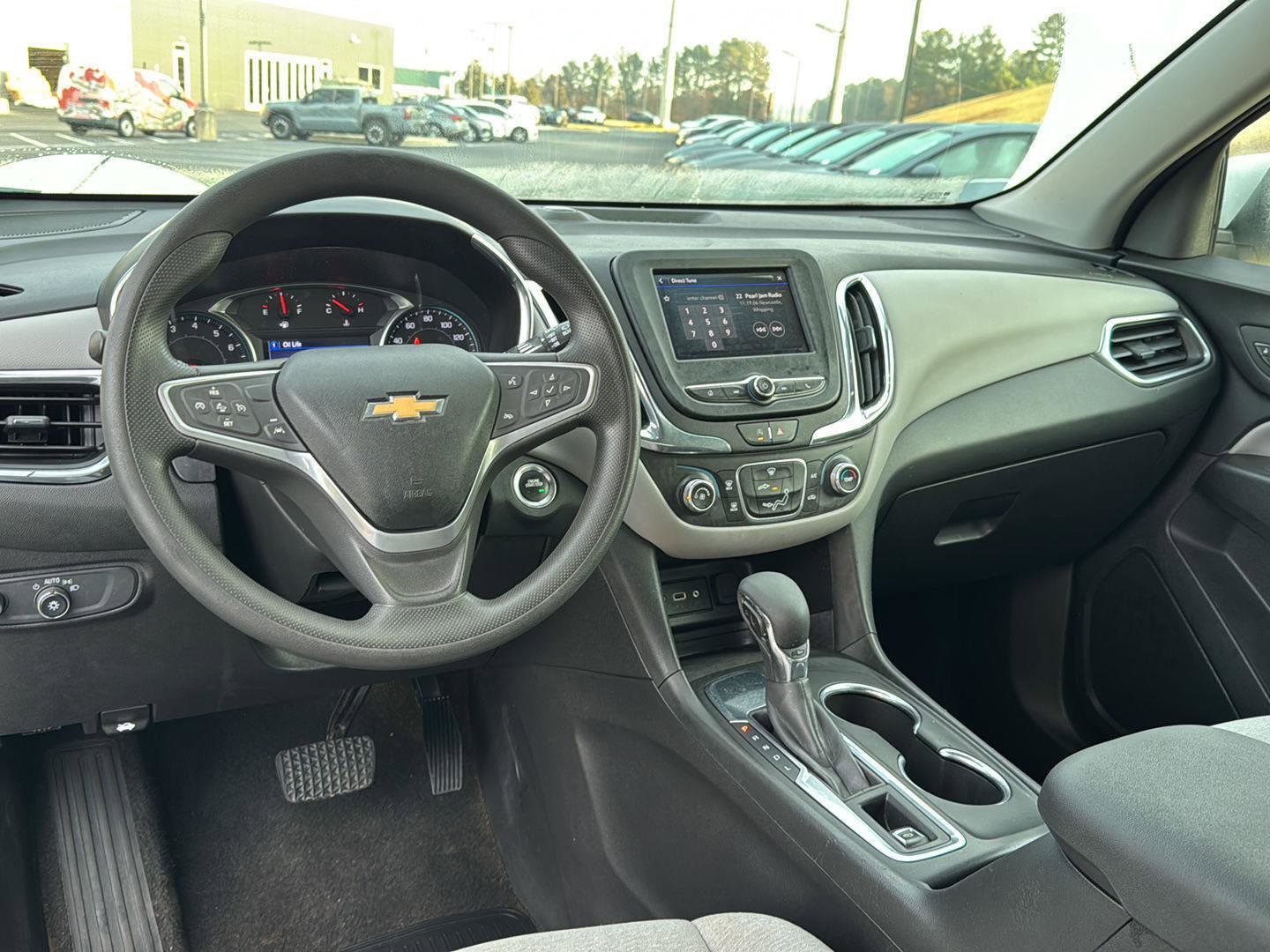 Used 2022 Chevrolet Equinox LT image 16