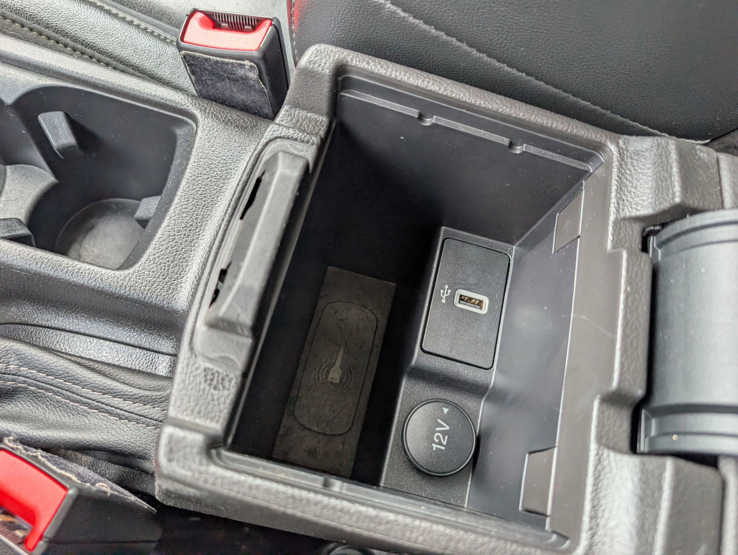 Used 2017 Ford Focus Titanium image 13