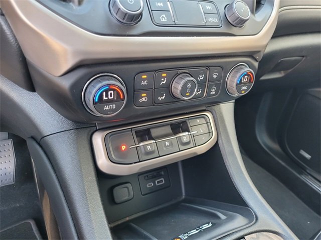 Used 2023 GMC Acadia Denali image 25