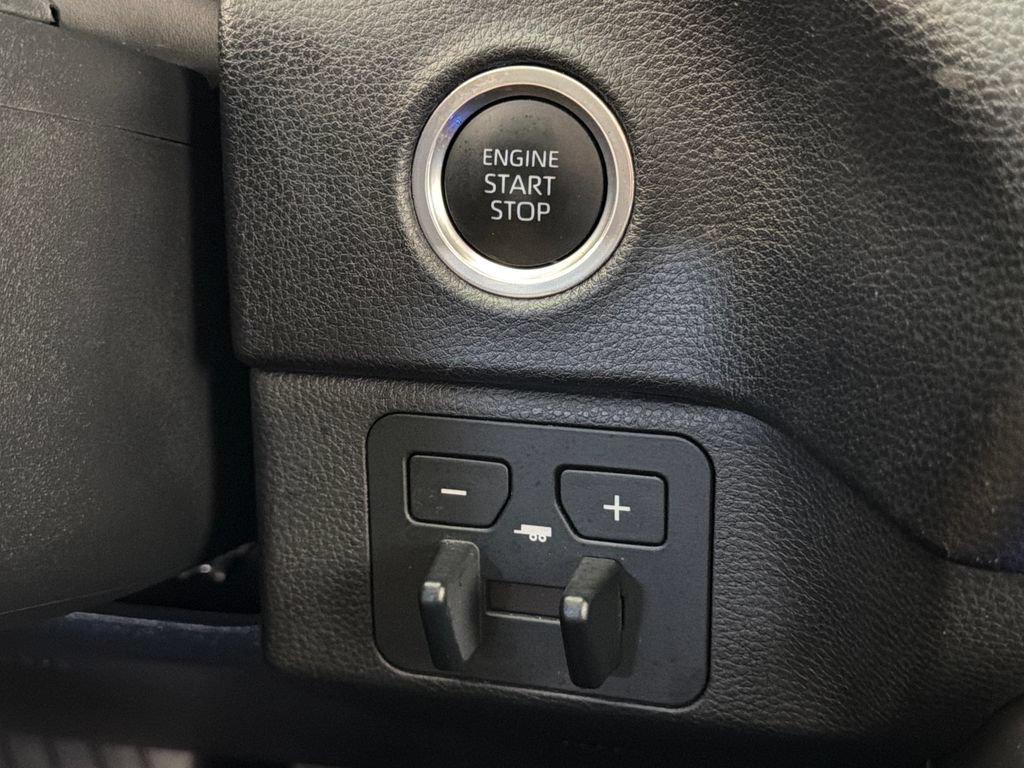 Used 2023 Toyota Tundra SR5 w/ SR5 Premium Package AWD/4WD image 6