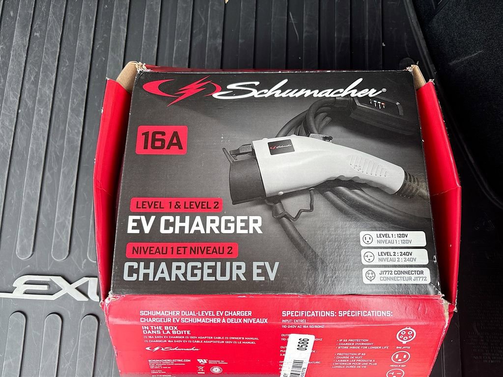 Used 2023 Lexus RZ 450e Premium w/ Accessory Package (A2) image 24