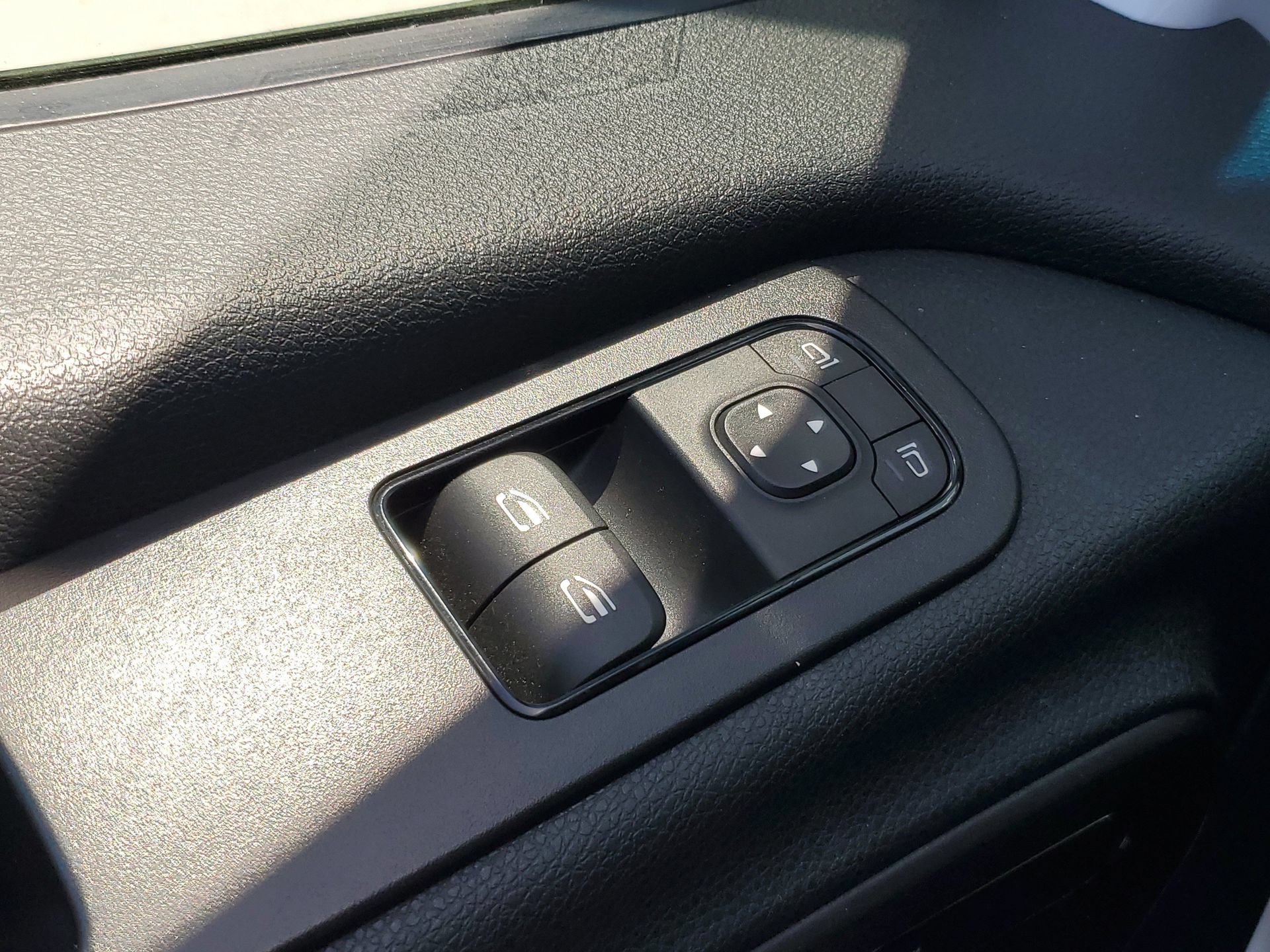 Used 2024 Mercedes-Benz Sprinter 2500 image 15