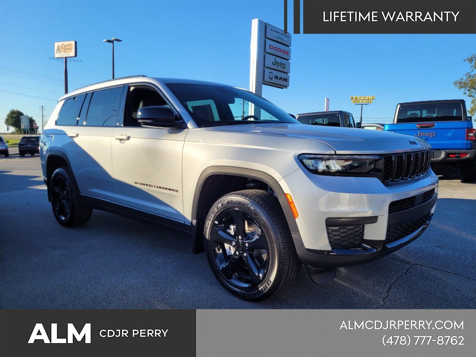 New 2025 Jeep Grand Cherokee L Altitude AWD/4WD image 16