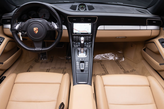 Used 2015 Porsche 911 Targa 4S AWD/4WD image 3