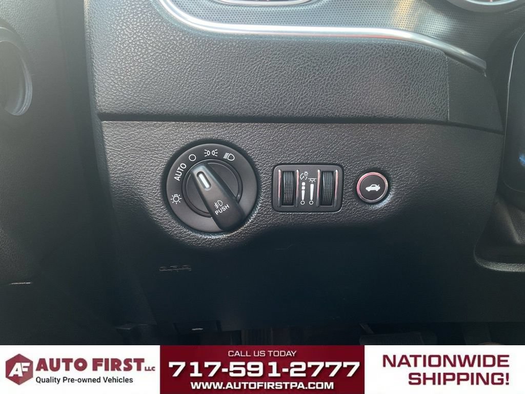 Used 2018 Dodge Charger GT AWD/4WD image 25