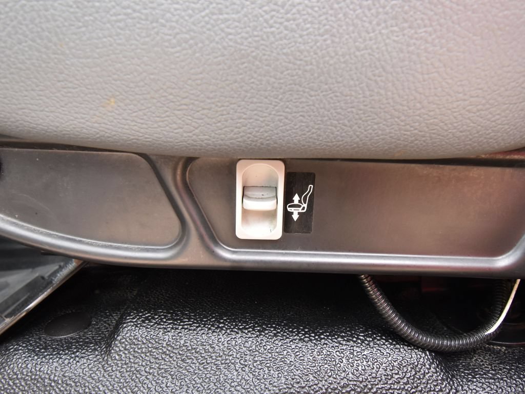 Used 2019 Ford F750 2WD Regular Cab Super Duty image 41