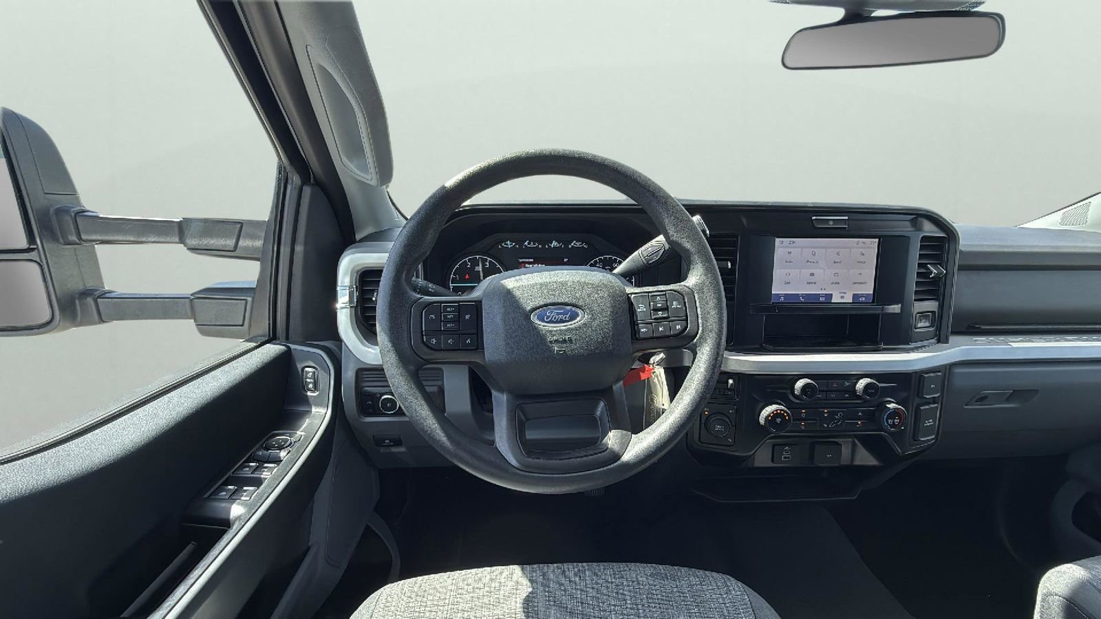 Used 2025 Ford F350 XLT image 13