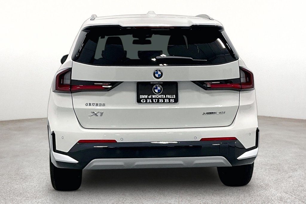 New 2027 BMW X1 xDrive28i AWD/4WD image 4