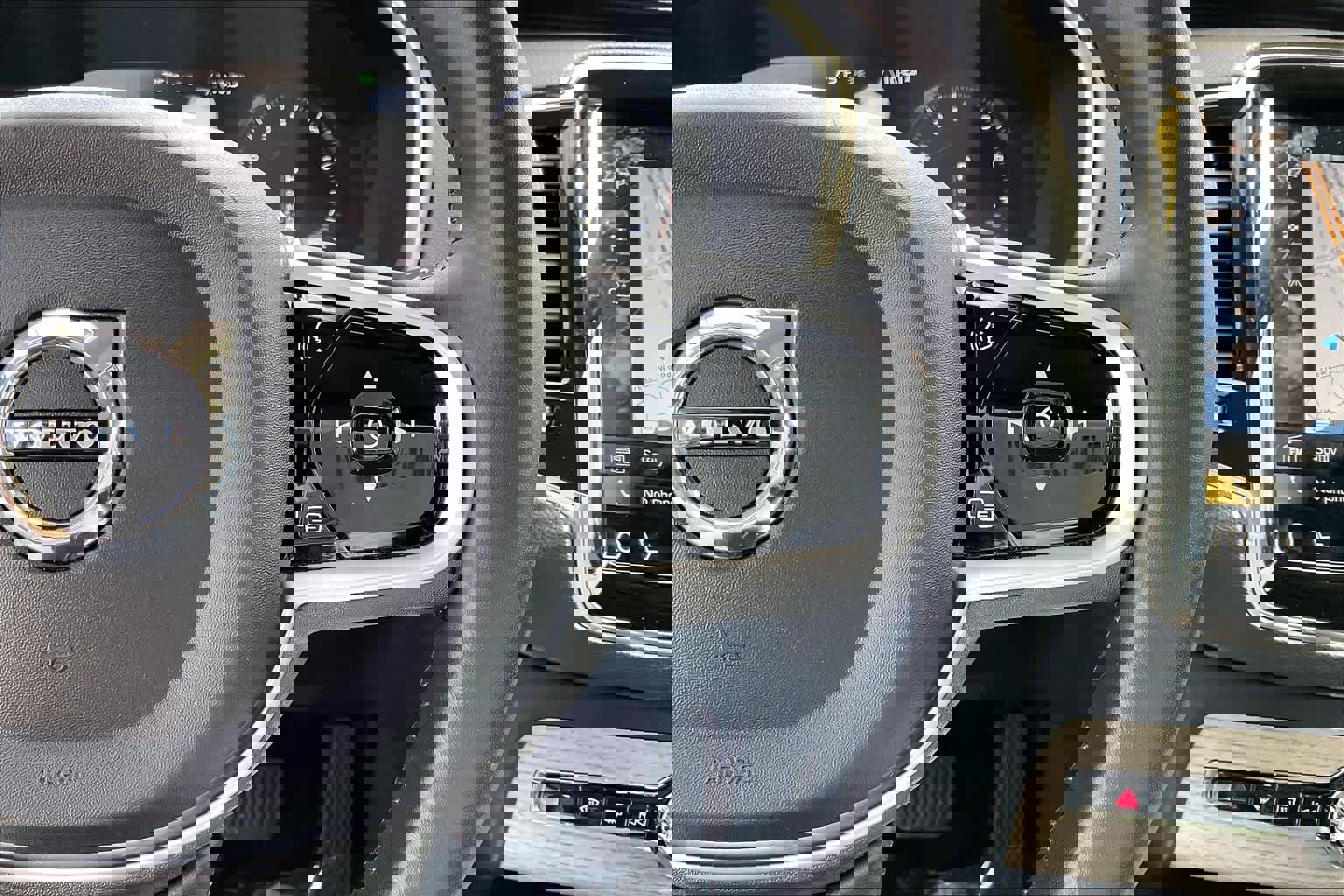 Used 2021 Volvo XC90 T6 Inscription image 18